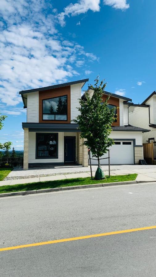 Baycrestone Appartamento Coquitlam Esterno foto